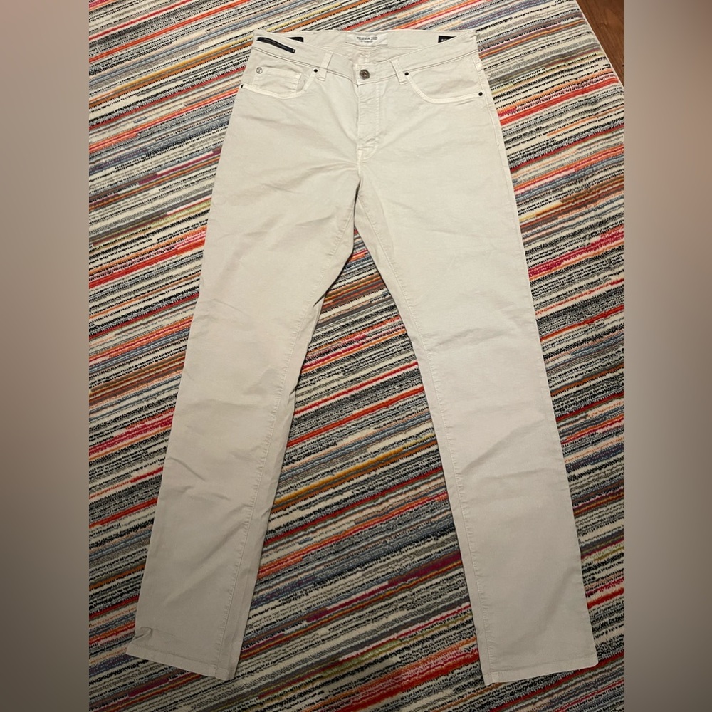 Men’s khaki Teleria Zed pants